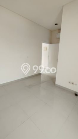 Rumah Mewah LB 224m2 Siap Pakai Desain Elegan di Green Lake City, Jakarta Barat Rumah Mewah LB 224m2 Siap Pakai Desain Elegan di Green Lake City, Jakarta Barat