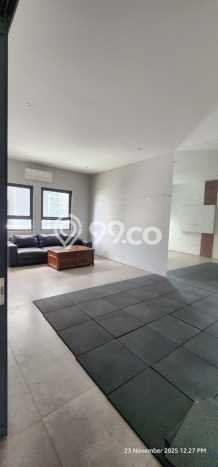 Ready to Use! Premium House LT 264m2 Desain Elegan di Kav DKI Ready to Use! Premium House LT 264m2 Desain Elegan di Kav DKI
