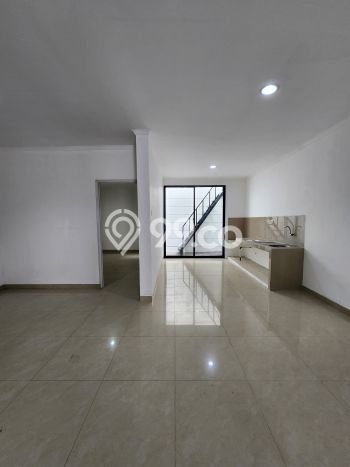 For Sale Hunian Rumah Terawat 4 KT di Gading Serpong, Tangerang For Sale Hunian Rumah Terawat 4 KT di Gading Serpong, Tangerang
