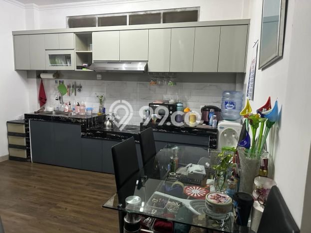Rumah Strategis Modern Lb 278m2 di Karawaci, Tangerang Rumah Strategis Modern Lb 278m2 di Karawaci, Tangerang