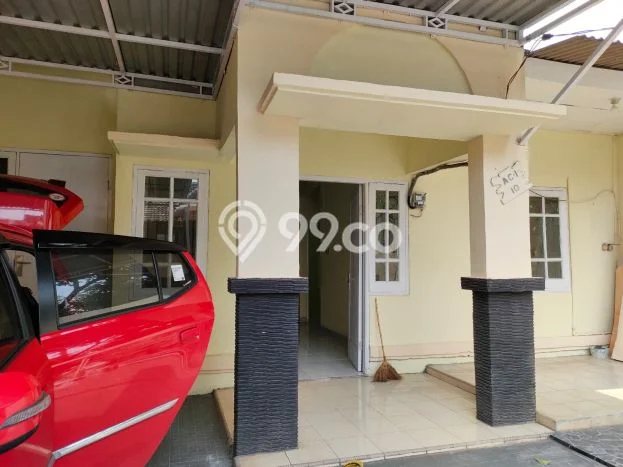 For Sale Rumah Bagus Siap Huni di Tangerang Strategis For Sale Rumah Bagus Siap Huni di Tangerang Strategis