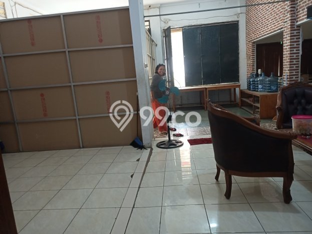 Rumah Luas Asri 3 KT Siap Pakai di Alam Sutera Tangerang Rumah Luas Asri 3 KT Siap Pakai di Alam Sutera Tangerang