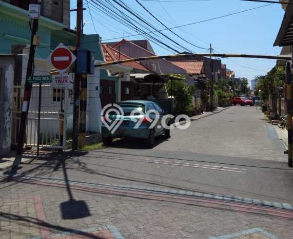 Rumah Strategis Modern Lb 133m2 di Tegalsari, Surabaya Rumah Strategis Modern Lb 133m2 di Tegalsari, Surabaya