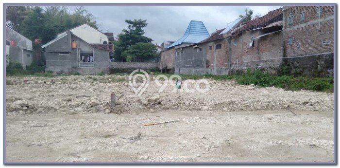 Lahan Kosong Dijual di Kasihan, Bantul, Luas 120m2 Area Strategis Lahan Kosong Dijual di Kasihan, Bantul, Luas 120m2 Area Strategis