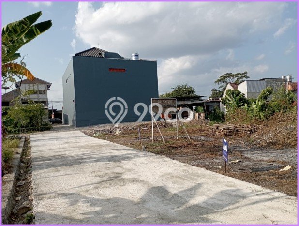 Tanah Kosong Dijual di Sleman dengan Area 148m2 Tanah Kosong Dijual di Sleman dengan Area 148m2