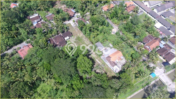 Tanah Bisnis Kawasan Kulonprogo, Luas 98m², Akses Mudah Tanah Bisnis Kawasan Kulonprogo, Luas 98m², Akses Mudah