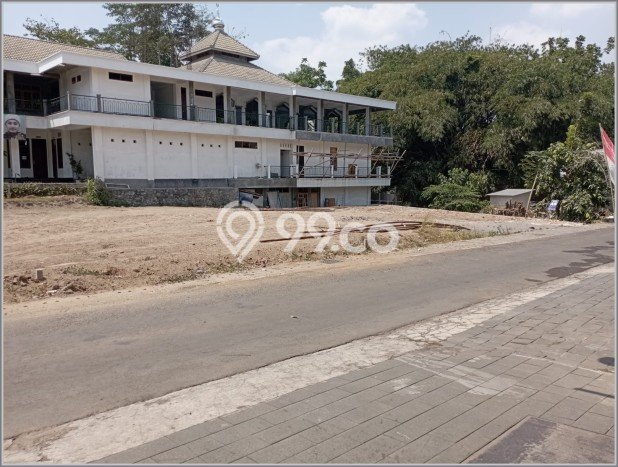 Tanah di Sleman, Luas 230m², Lokasi Potensial, Kawasan Nyaman, Kontur Datar Tanah di Sleman, Luas 230m², Lokasi Potensial, Kawasan Nyaman, Kontur Datar