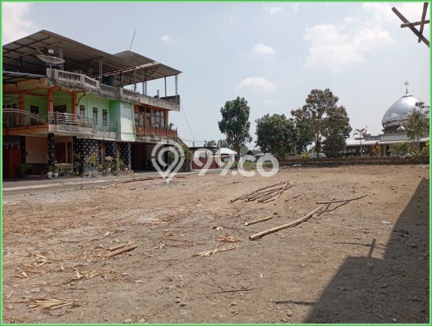 Tanah Bisnis di Sleman, Luas 230m², Lokasi Strategis Tanah Bisnis di Sleman, Luas 230m², Lokasi Strategis