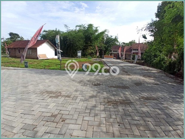 Lahan untuk Dijual di Maguwoharjo Yogyakarta Luas 71m2 Lahan untuk Dijual di Maguwoharjo Yogyakarta Luas 71m2