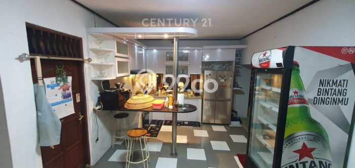 Jual Rumah Mewah Megah Dengan View Eksklusif di Kayu Putih, Jakarta Timur Jual Rumah Mewah Megah Dengan View Eksklusif di Kayu Putih, Jakarta Timur