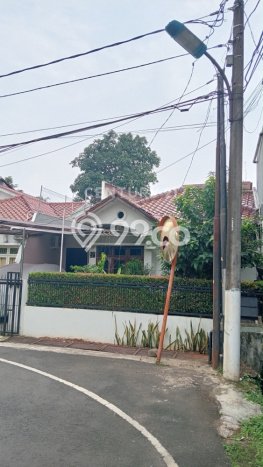 Rumah Luxury Modern Tanpa Renovasi di Bambu Apus Jakarta Timur Rumah Luxury Modern Tanpa Renovasi di Bambu Apus Jakarta Timur