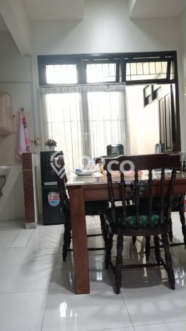 Rumah Luxury Modern Tanpa Renovasi di Bambu Apus Jakarta Timur Rumah Luxury Modern Tanpa Renovasi di Bambu Apus Jakarta Timur