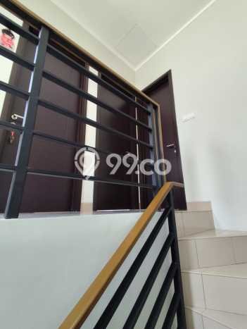 Hunian Strategis 2 KT LB 55m2 Kondisi Bagus di Summarecon Crown Gading Hunian Strategis 2 KT LB 55m2 Kondisi Bagus di Summarecon Crown Gading