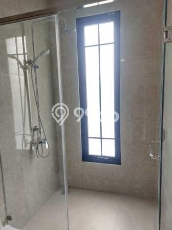 Ready to Use! Premium House LT 150m2 Desain Elegan di Summarecon Crown Gading Ready to Use! Premium House LT 150m2 Desain Elegan di Summarecon Crown Gading