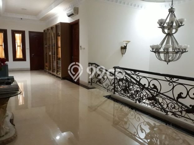 Rumah Mewah LB 650m2 Siap Huni Desain Elegan di Sunter, Jakarta Utara Rumah Mewah LB 650m2 Siap Huni Desain Elegan di Sunter, Jakarta Utara