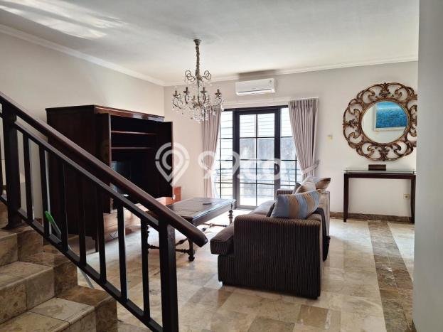 For Sale! Luxury House LT 189m2 Desain Elegan di Kemang For Sale! Luxury House LT 189m2 Desain Elegan di Kemang