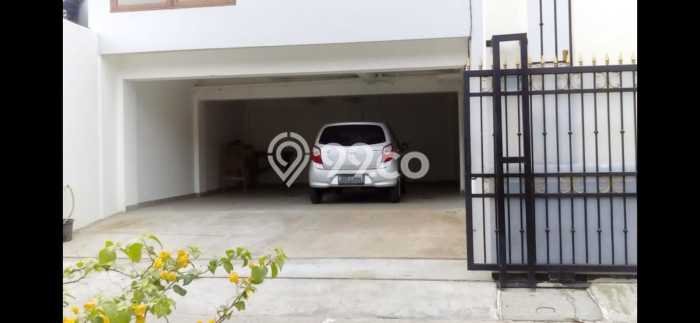 Siap Huni Hunian Elit 6 Kamar di Kebayoran Baru Dekat ke Mana Pun Siap Huni Hunian Elit 6 Kamar di Kebayoran Baru Dekat ke Mana Pun