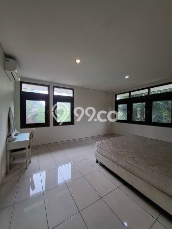Hunian Kondisi Baik Disewakan di Menteng Dalam, Jakarta Selatan LT 650m2, LB 400m2 Hunian Kondisi Baik Disewakan di Menteng Dalam, Jakarta Selatan LT 650m2, LB 400m2