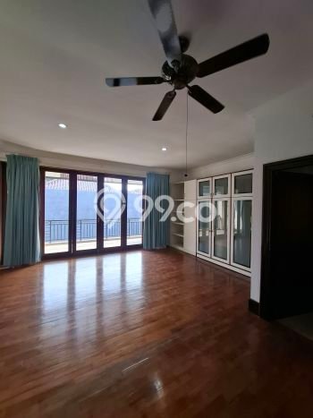 Rumah di Kebayoran Baru, 5 KM, Pemandangan Indah, Luas 699m2m² Bangunan 750m2m² Rumah di Kebayoran Baru, 5 KM, Pemandangan Indah, Luas 699m2m² Bangunan 750m2m²