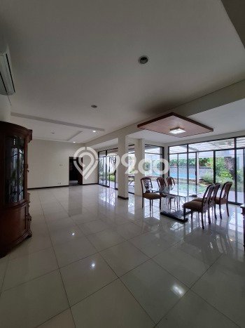Disewakan Rumah Nyaman LT 920m2 / LB 500m2 di Menteng Dalam, Jakarta Selatan Disewakan Rumah Nyaman LT 920m2 / LB 500m2 di Menteng Dalam, Jakarta Selatan