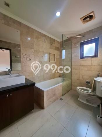 Rumah di Kebayoran Baru, 5 KM, Pemandangan Indah, Luas 699m2m² Bangunan 750m2m² Rumah di Kebayoran Baru, 5 KM, Pemandangan Indah, Luas 699m2m² Bangunan 750m2m²