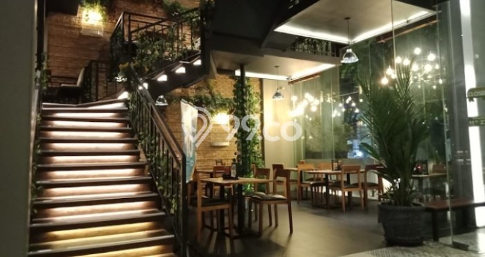 Unit Komersial Tersedia di Senopati Spesifikasi LB 181m2 Unit Komersial Tersedia di Senopati Spesifikasi LB 181m2
