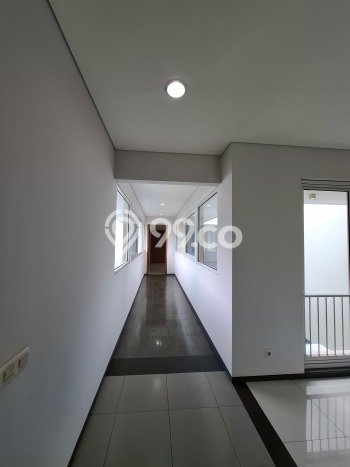 Sewa Rumah Nyaman LT 270m2 / LB 400m2 di Menteng Dalam, Jakarta Selatan Sewa Rumah Nyaman LT 270m2 / LB 400m2 di Menteng Dalam, Jakarta Selatan