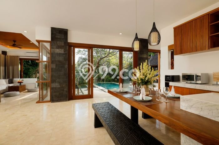 Vila Terawat Kawasan , Dimensi 564m2m², Kawasan Asri dan nyaman Vila Terawat Kawasan , Dimensi 564m2m², Kawasan Asri dan nyaman