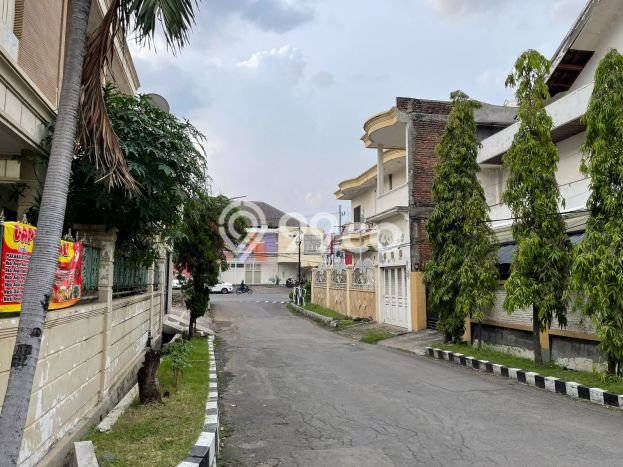 Dijual Rumah Luas Megah Dengan View Eksklusif di Surabaya Kota, Surabaya Dijual Rumah Luas Megah Dengan View Eksklusif di Surabaya Kota, Surabaya