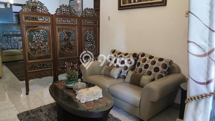 BEST DEAL! Rumah di Pedurungan, 4 KT, Dekat Fasilitas Umum, Luas 140m² LB 300m² BEST DEAL! Rumah di Pedurungan, 4 KT, Dekat Fasilitas Umum, Luas 140m² LB 300m²