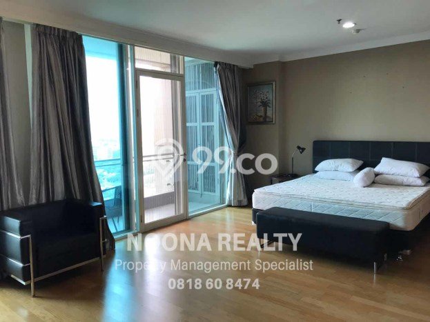 Apartemen Nyaman untuk Disewa, 4 Kamar di Jakarta Selatan Apartemen Nyaman untuk Disewa, 4 Kamar di Jakarta Selatan