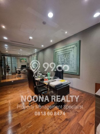 Kantor Dijual di Prime Area Jakarta Selatan Luas 221m2 Kantor Dijual di Prime Area Jakarta Selatan Luas 221m2