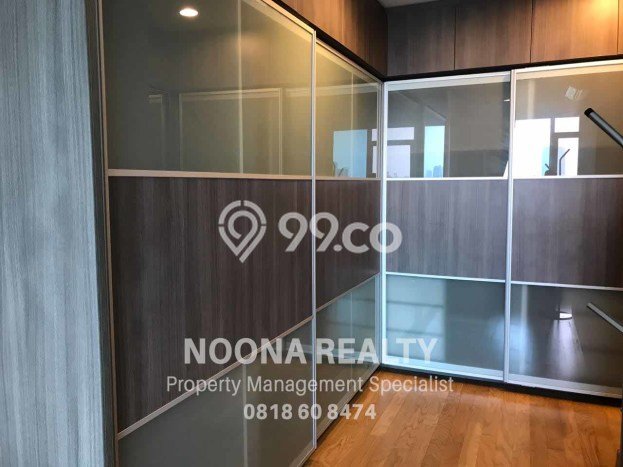 Apartemen Nyaman untuk Disewa, 4 Kamar di Jakarta Selatan Apartemen Nyaman untuk Disewa, 4 Kamar di Jakarta Selatan