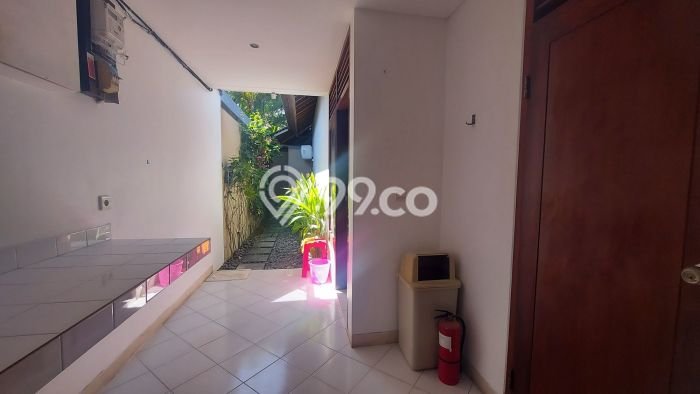 Hunian Elit LB 247m2 Siap Pakai Desain Elegan di Sanur, Denpasar Hunian Elit LB 247m2 Siap Pakai Desain Elegan di Sanur, Denpasar