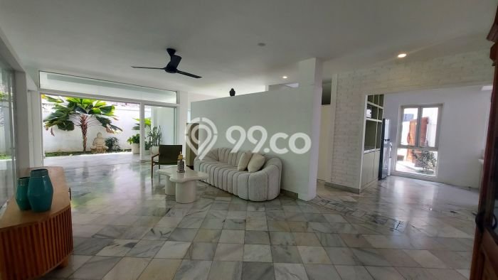 Hunian Mewah LB 284m2 Siap Pakai Desain Elegan di Seminyak, Badung Hunian Mewah LB 284m2 Siap Pakai Desain Elegan di Seminyak, Badung