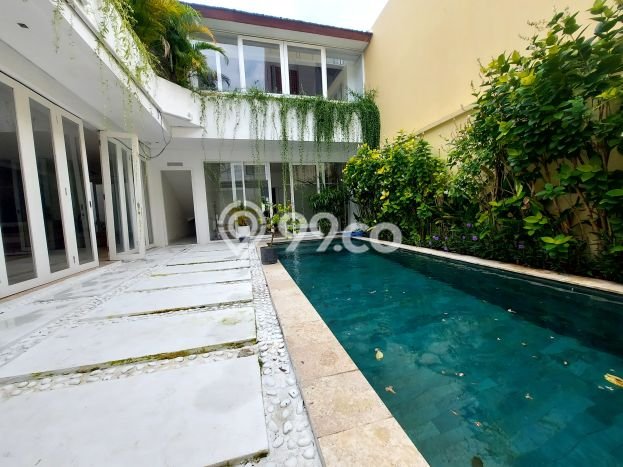 Vila di , Luas 250m2m², Lokasi Premium Vila di , Luas 250m2m², Lokasi Premium