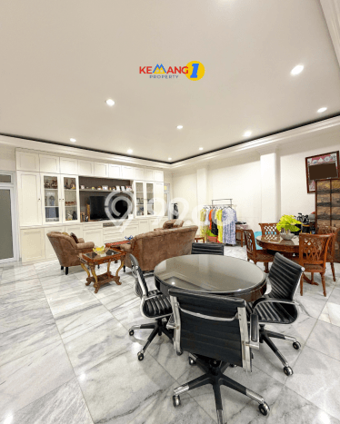 Rumah Mewah LB 600m2 Siap Pakai Desain Elegan di Ampera, Jakarta Selatan Rumah Mewah LB 600m2 Siap Pakai Desain Elegan di Ampera, Jakarta Selatan