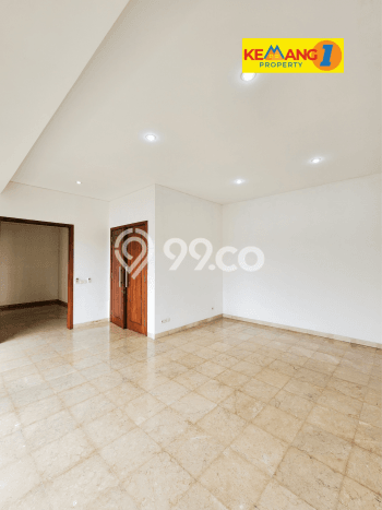 For Sale! Luxury House LT 260m2 Desain Elegan di Kemang For Sale! Luxury House LT 260m2 Desain Elegan di Kemang