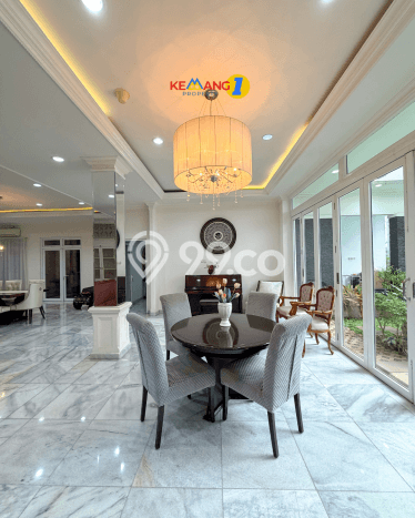 Rumah Mewah LB 600m2 Siap Pakai Desain Elegan di Ampera, Jakarta Selatan Rumah Mewah LB 600m2 Siap Pakai Desain Elegan di Ampera, Jakarta Selatan