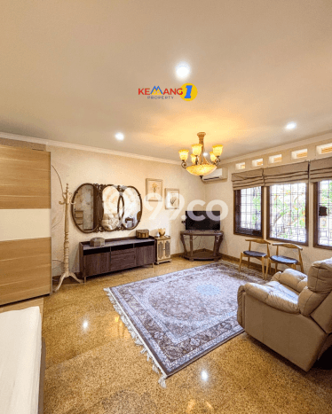 Jual Rumah Mewah Megah Dengan View Eksklusif di Kemang, Jakarta Selatan Jual Rumah Mewah Megah Dengan View Eksklusif di Kemang, Jakarta Selatan