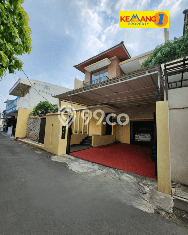 For Sale! Luxury House LT 260m2 Desain Elegan di Kemang For Sale! Luxury House LT 260m2 Desain Elegan di Kemang