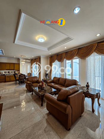 Rumah Elit Modern Tanpa Renovasi di Kemanggisan Jakarta Barat Rumah Elit Modern Tanpa Renovasi di Kemanggisan Jakarta Barat
