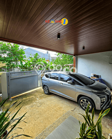 Ready to Use! Premium House LT 180m2 Desain Modern di Cinere Ready to Use! Premium House LT 180m2 Desain Modern di Cinere