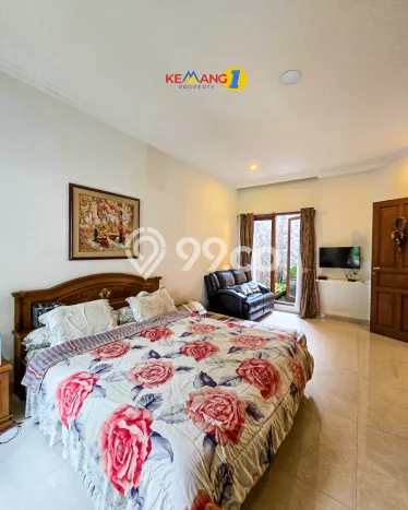 Hot Offer Hunian Mewah Ideal dan Luas di Cinere, Depok Hot Offer Hunian Mewah Ideal dan Luas di Cinere, Depok