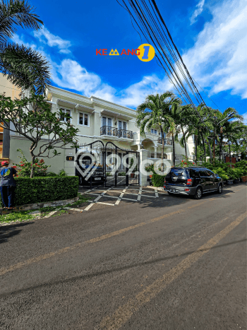 Rumah Elit Modern Tanpa Renovasi di Kemanggisan Jakarta Barat Rumah Elit Modern Tanpa Renovasi di Kemanggisan Jakarta Barat