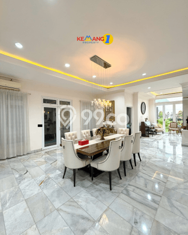 Rumah Mewah LB 600m2 Siap Pakai Desain Elegan di Ampera, Jakarta Selatan Rumah Mewah LB 600m2 Siap Pakai Desain Elegan di Ampera, Jakarta Selatan