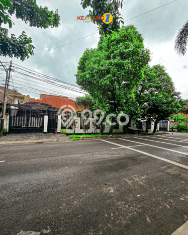 Rumah Luxury Modern Tanpa Renovasi di Tanah Kusir Jakarta Selatan Rumah Luxury Modern Tanpa Renovasi di Tanah Kusir Jakarta Selatan
