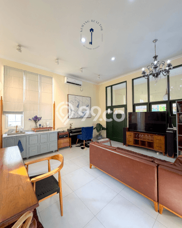 Jual Rumah Mewah Megah Dengan View Cantik di Pejaten, Jakarta Selatan Jual Rumah Mewah Megah Dengan View Cantik di Pejaten, Jakarta Selatan