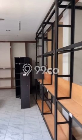Lokasi Strategis! Dijual Ruko Bisnis di Semarang Tengah, Semarang Kondisi Baik Lokasi Strategis! Dijual Ruko Bisnis di Semarang Tengah, Semarang Kondisi Baik
