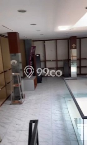 Ruko untuk disewa di Semarang Tengah punya LT 80m2 & LB 160m2 harga sewa kompetitif Ruko untuk disewa di Semarang Tengah punya LT 80m2 & LB 160m2 harga sewa kompetitif